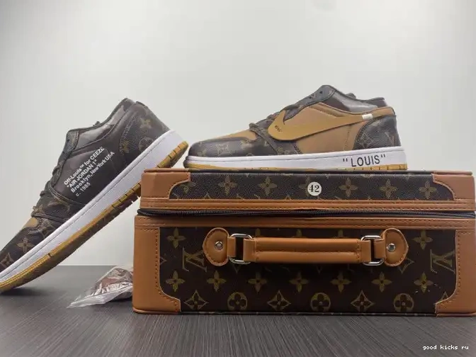 Jordan AJ1 1 x OW Off-Louis LOW Air 0530
